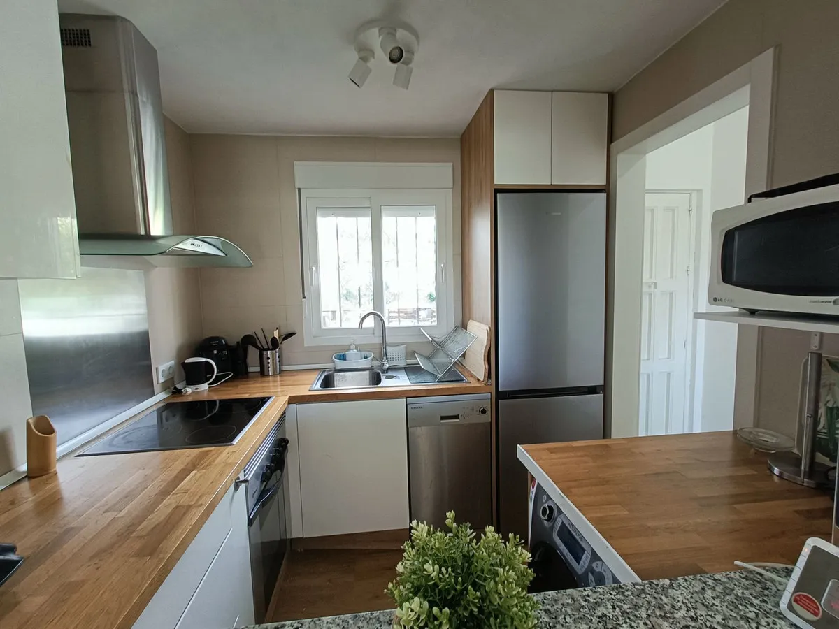 2fd20238-ed04-411a-9c77-f5ba1e3627ea