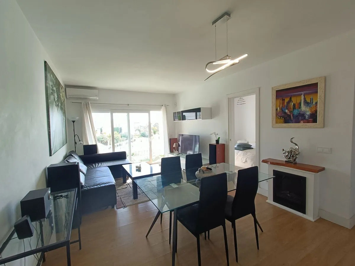 38e8fa3f-d86f-47cc-b15a-80ade0b12d4a