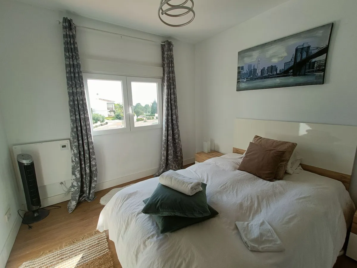 4eb89fdb-c408-41bb-8d5b-40f1d9de4a5b