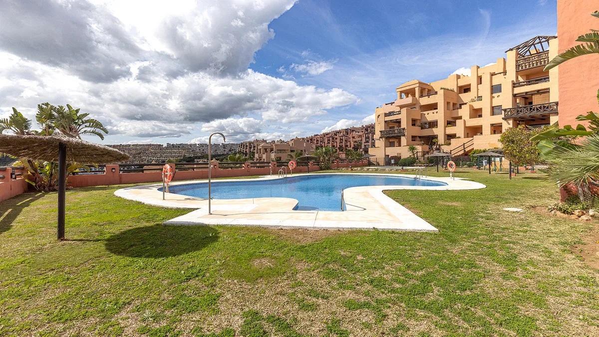 83e65f13-8391-4e6a-91e9-70d9f81a2512