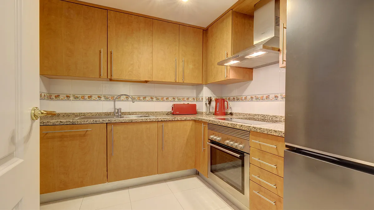 ff6a2986-95b4-4c9f-a2ec-a8aecd8ba32d