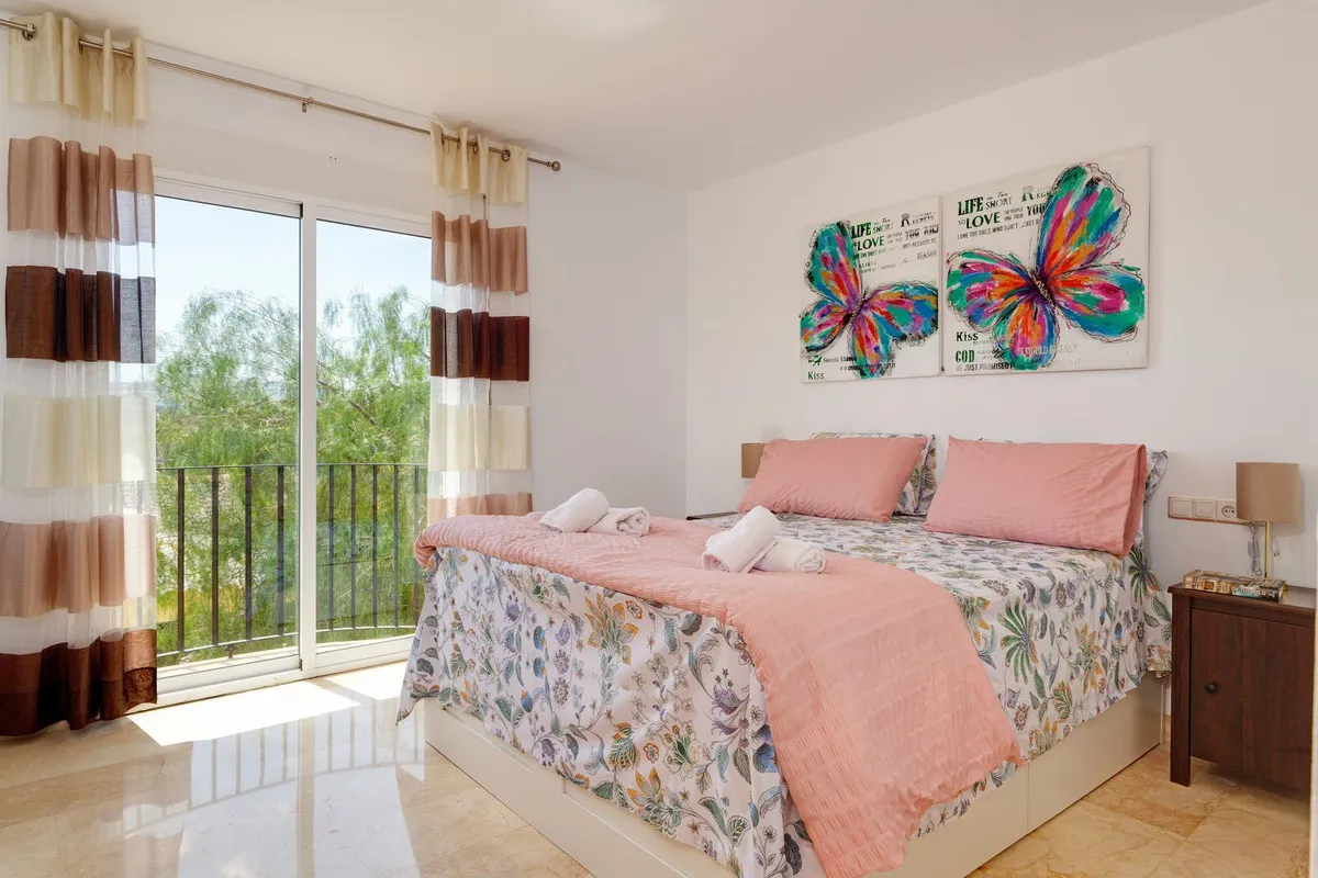 bd98a282-191a-441f-a0b5-a200fa9c55a9