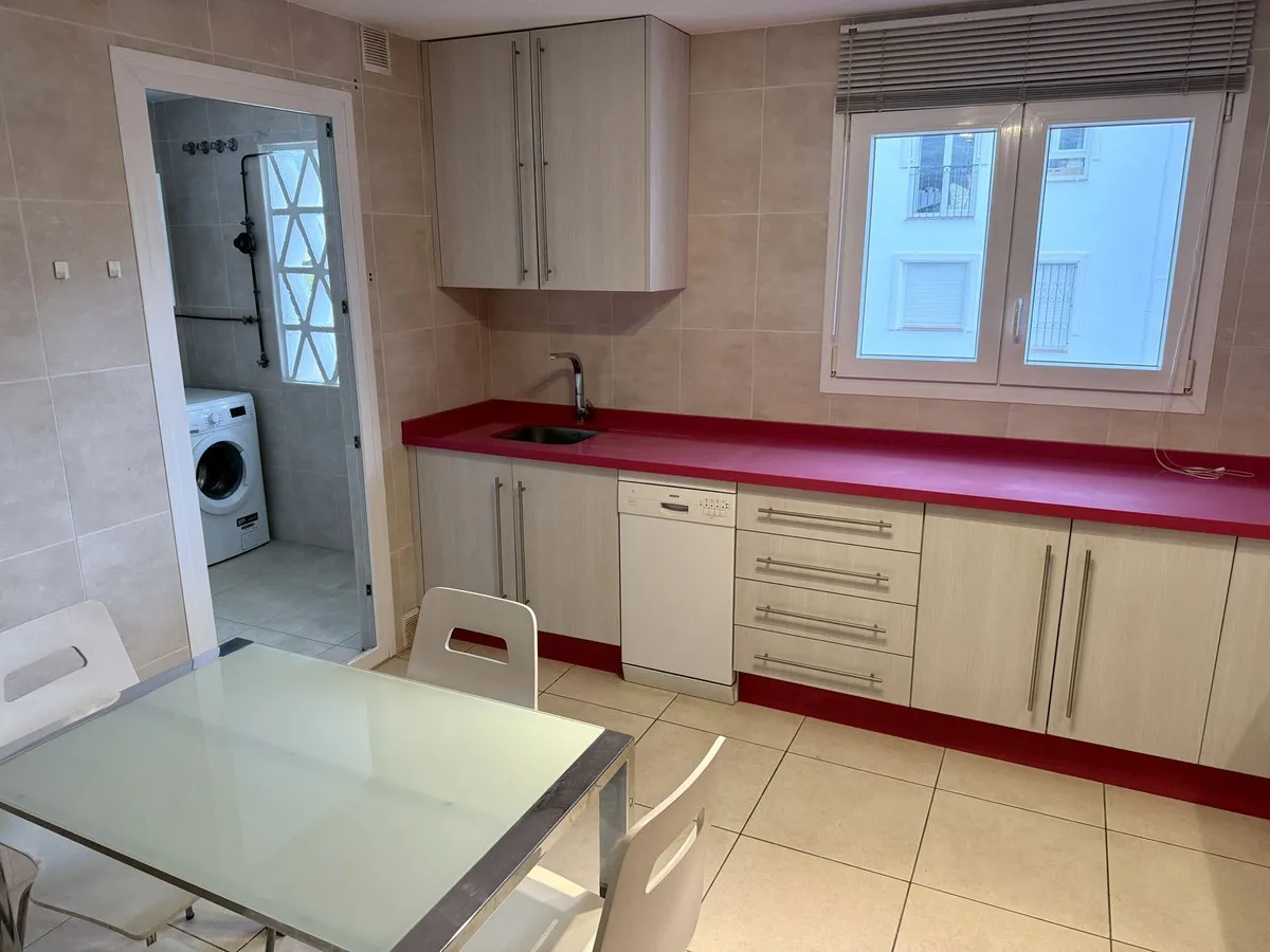 19e70ae5-d257-4bef-abd4-19604a5805f6