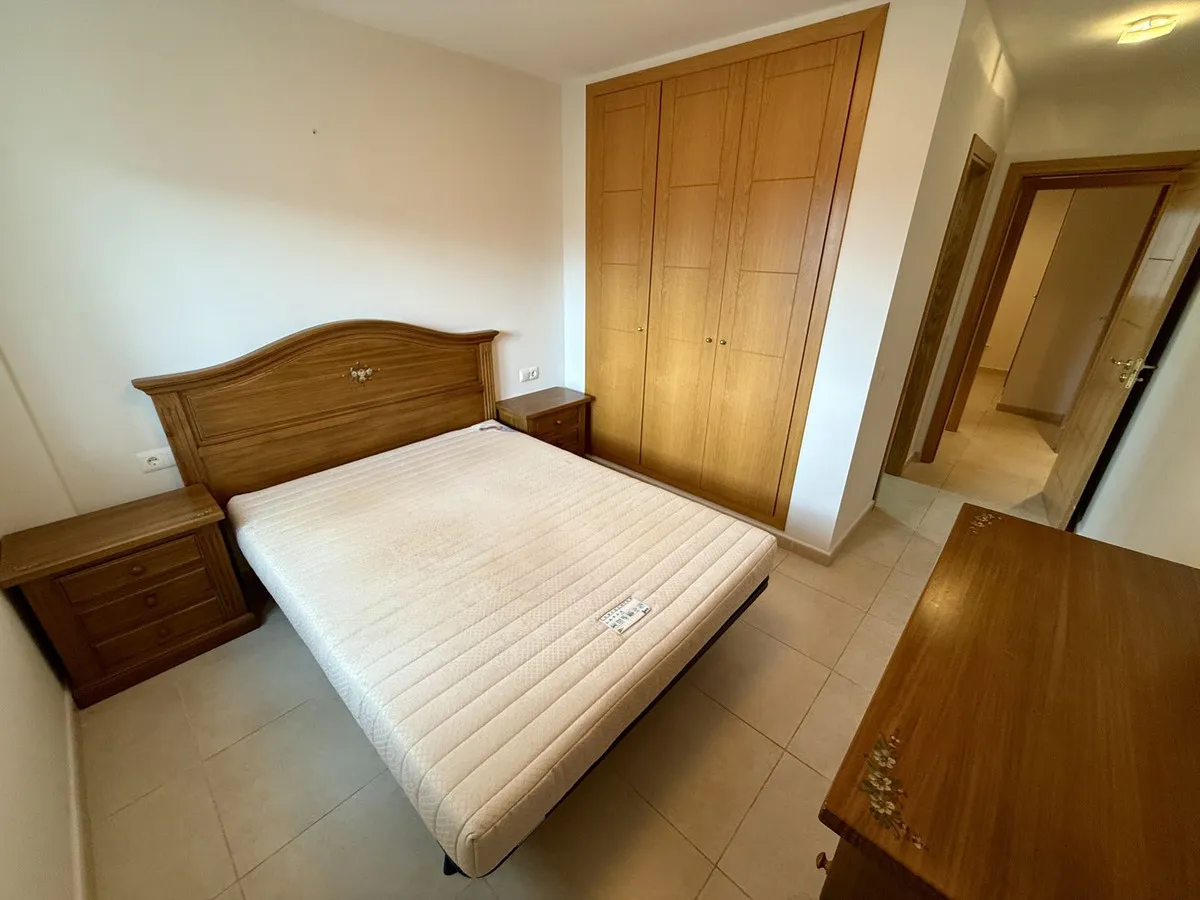 6dc04743-996a-48d1-9581-a61f755a8523