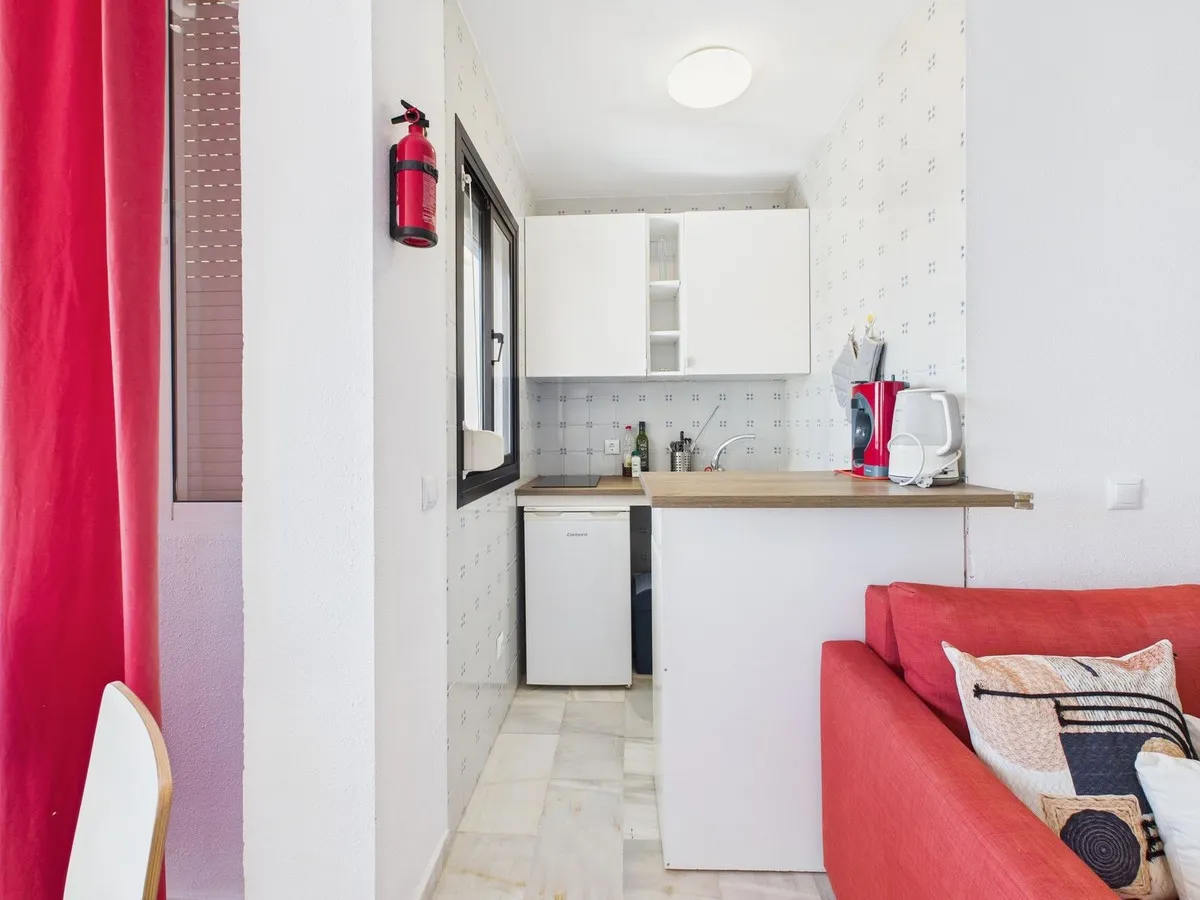 31b6e242-4738-4b1d-9ab8-2fc57881b777