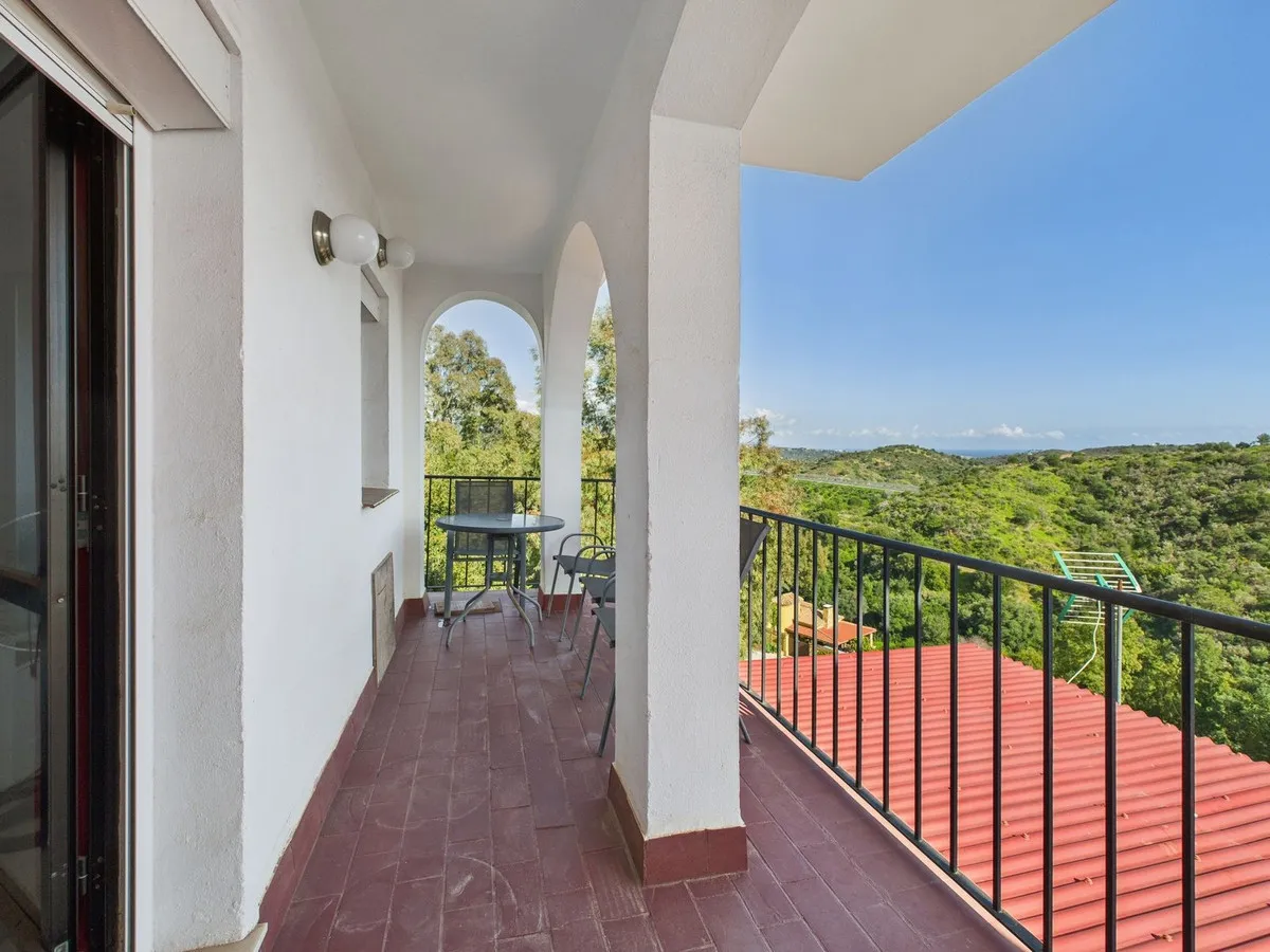 5800278f-a47d-424d-b5fe-3b3ab2c56abc