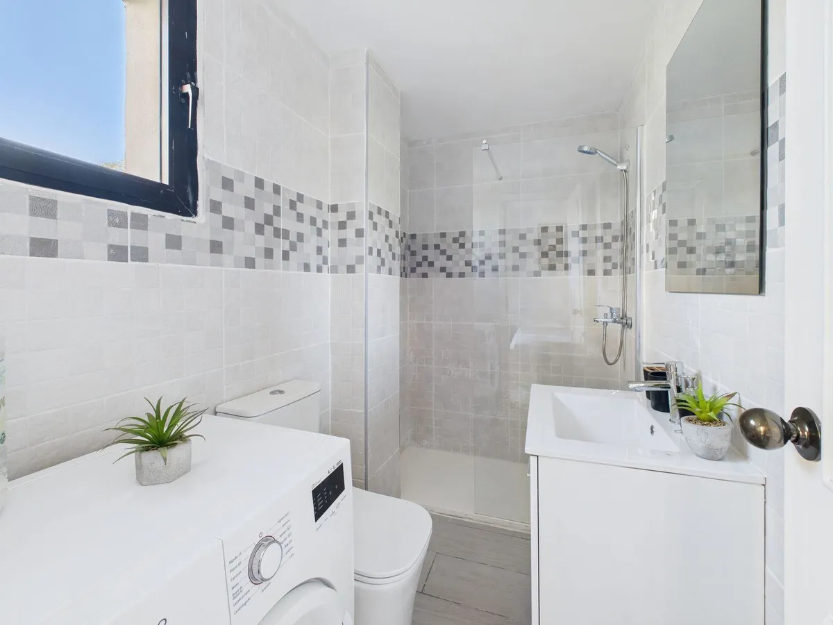 a8c0d091-db5b-48f6-9ab2-bdf779a46c19