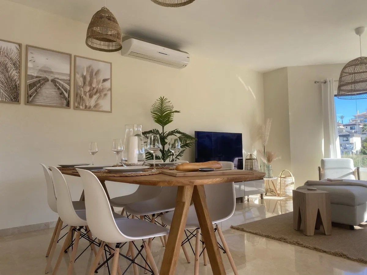 15713693-df1e-40a3-adc4-f410672a8337