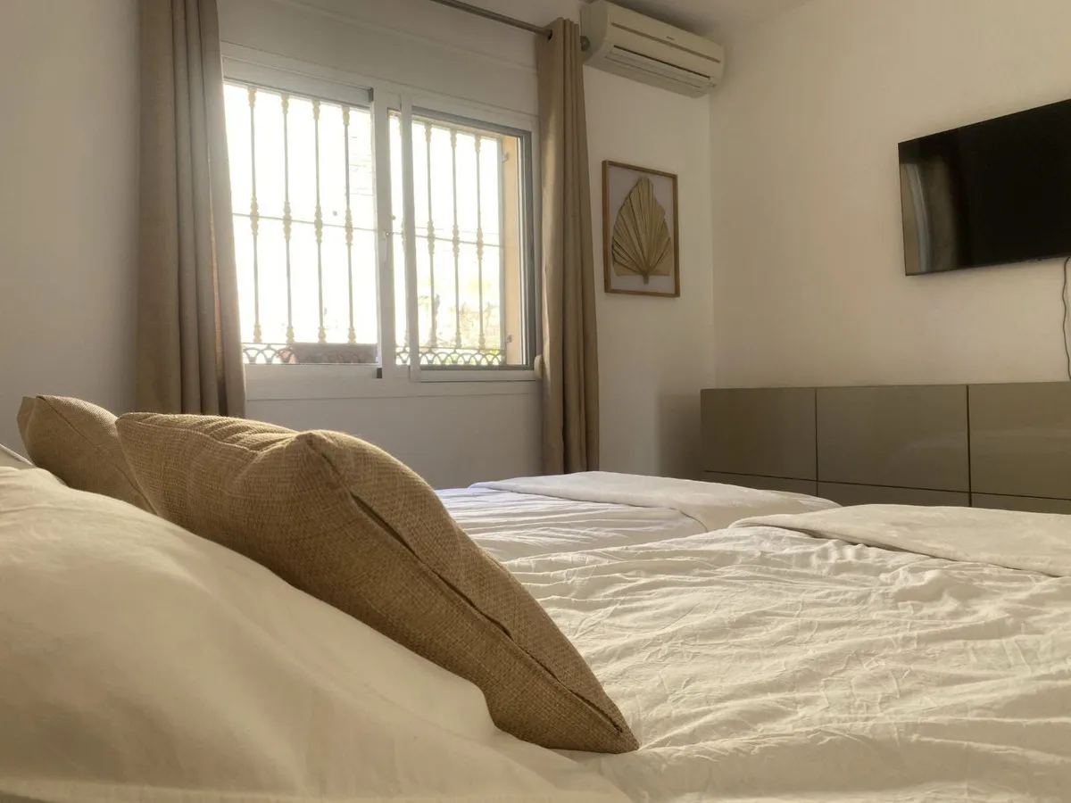 1ce0f528-94d1-49ec-a2d1-59ae82007162