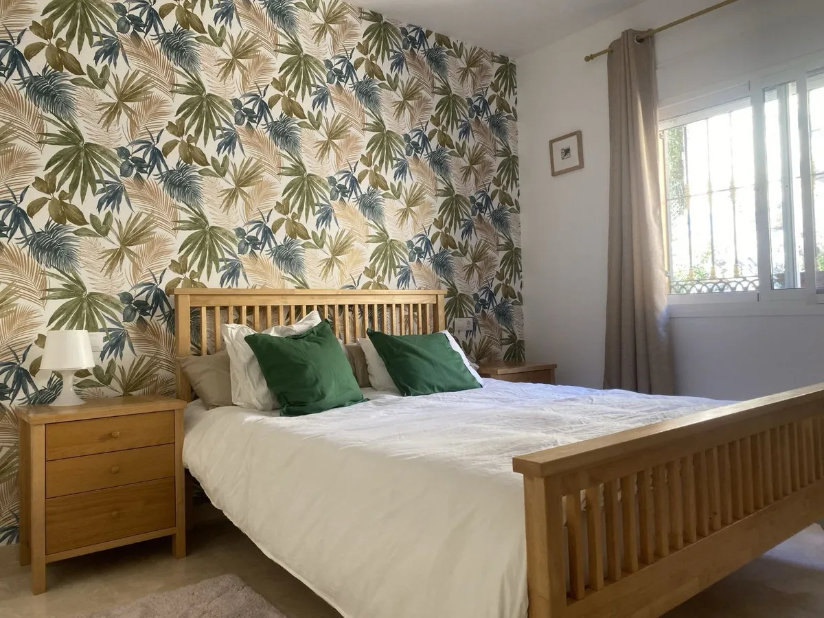 c307d8f0-0501-4ee6-bf92-8dfdae5678e3