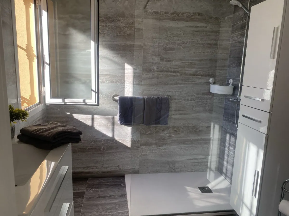 dcc50b79-f075-4c75-ac63-abb7a99dfd50