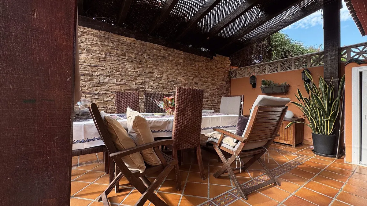 35bc5e3d-36ef-4a78-a3b6-896da5c859f2