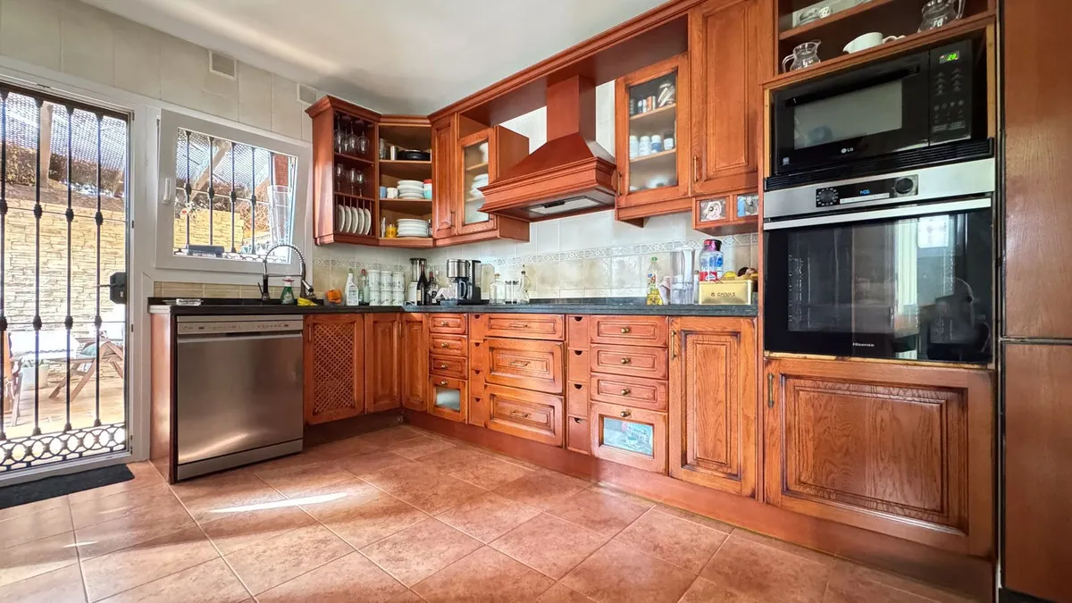 3bccaa4a-b07e-419b-8438-f9c4b2188f87