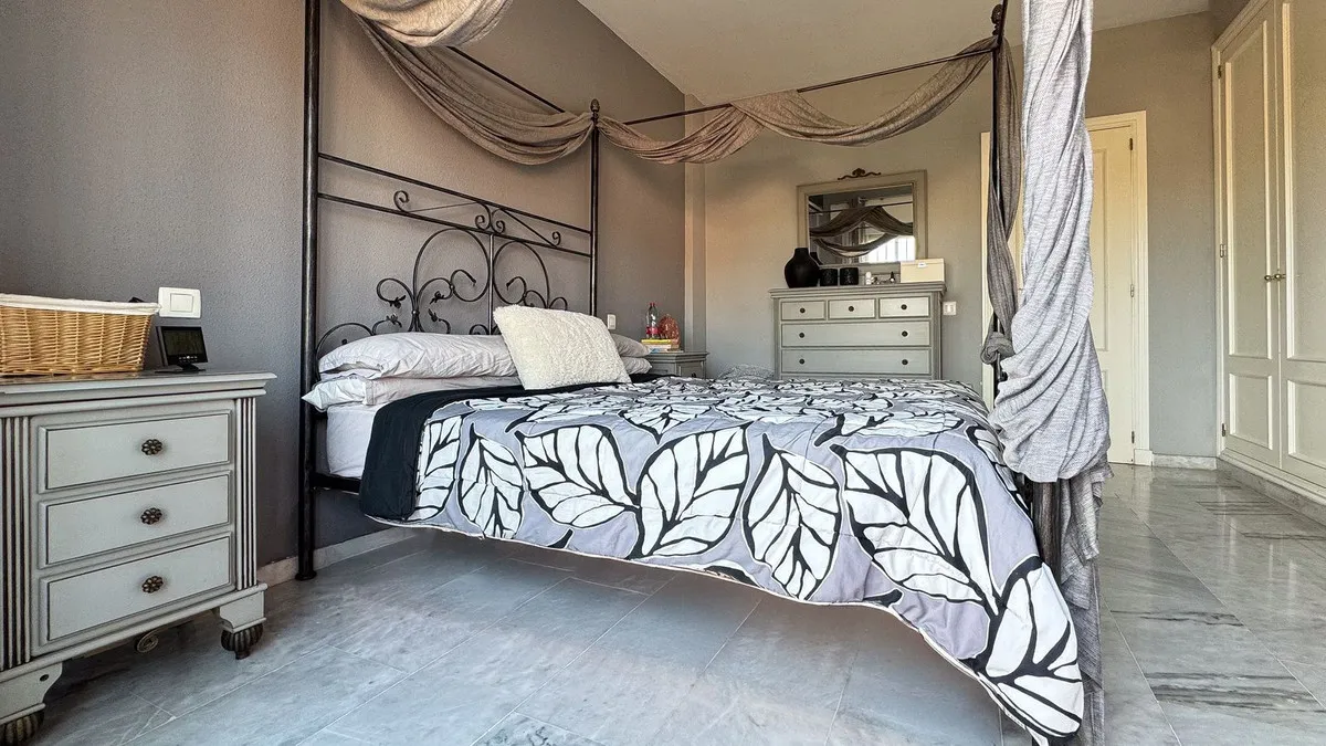 eea555b9-114b-4187-93a4-ea8fa63d0a80