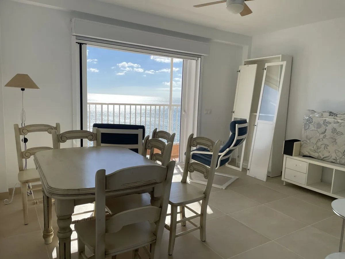 3d4b7998-06a5-4ab3-9866-024d664c1a19