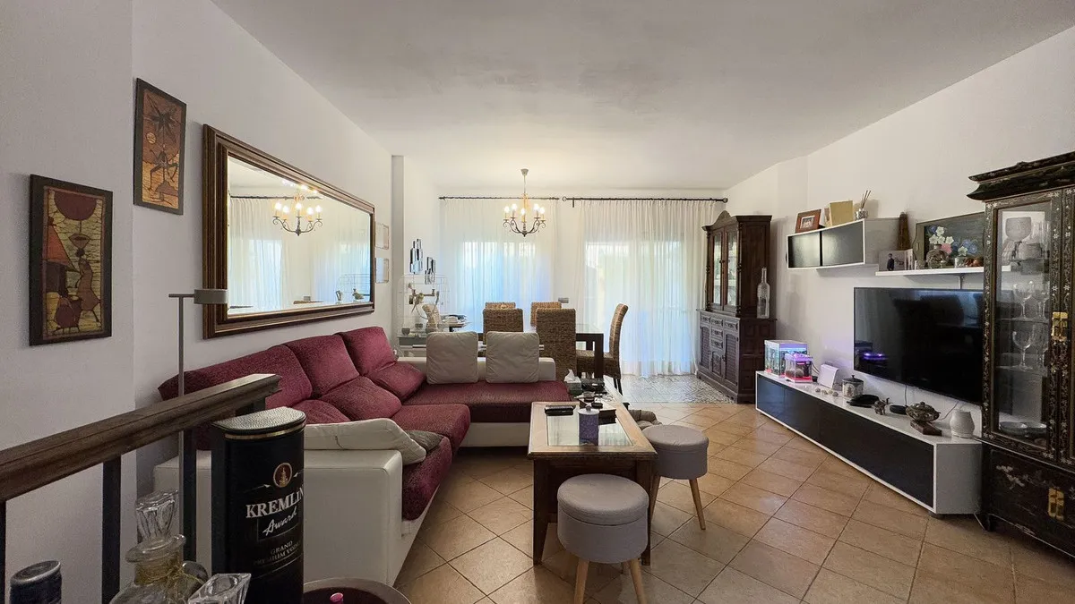 1c074fa2-302e-4055-9d9a-8a8424af9db3