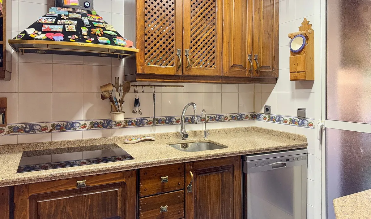 ddde2e1d-b463-468e-9f06-8beb9a42ce76