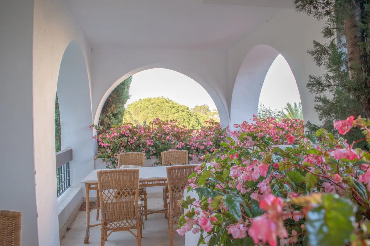 b031ad9e-46fa-4572-b48a-7f6ba6b4e2d6