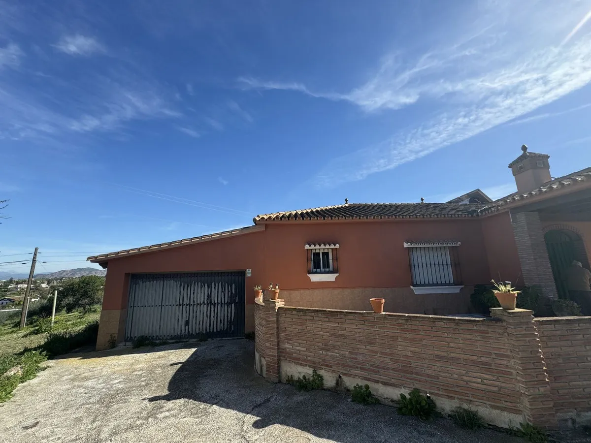 c7d25bb4-639b-461f-b4e8-dd6412d3055d