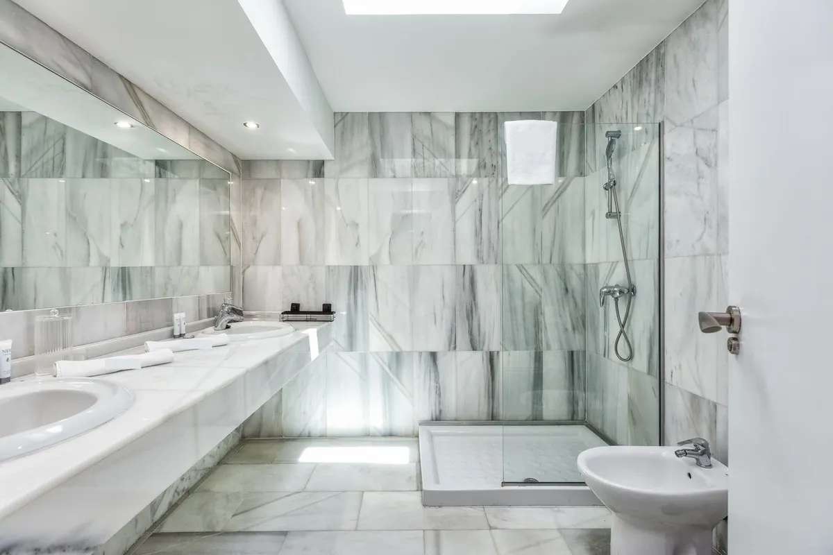 09fd72d9-f889-419f-bbc4-70d986bc45cb