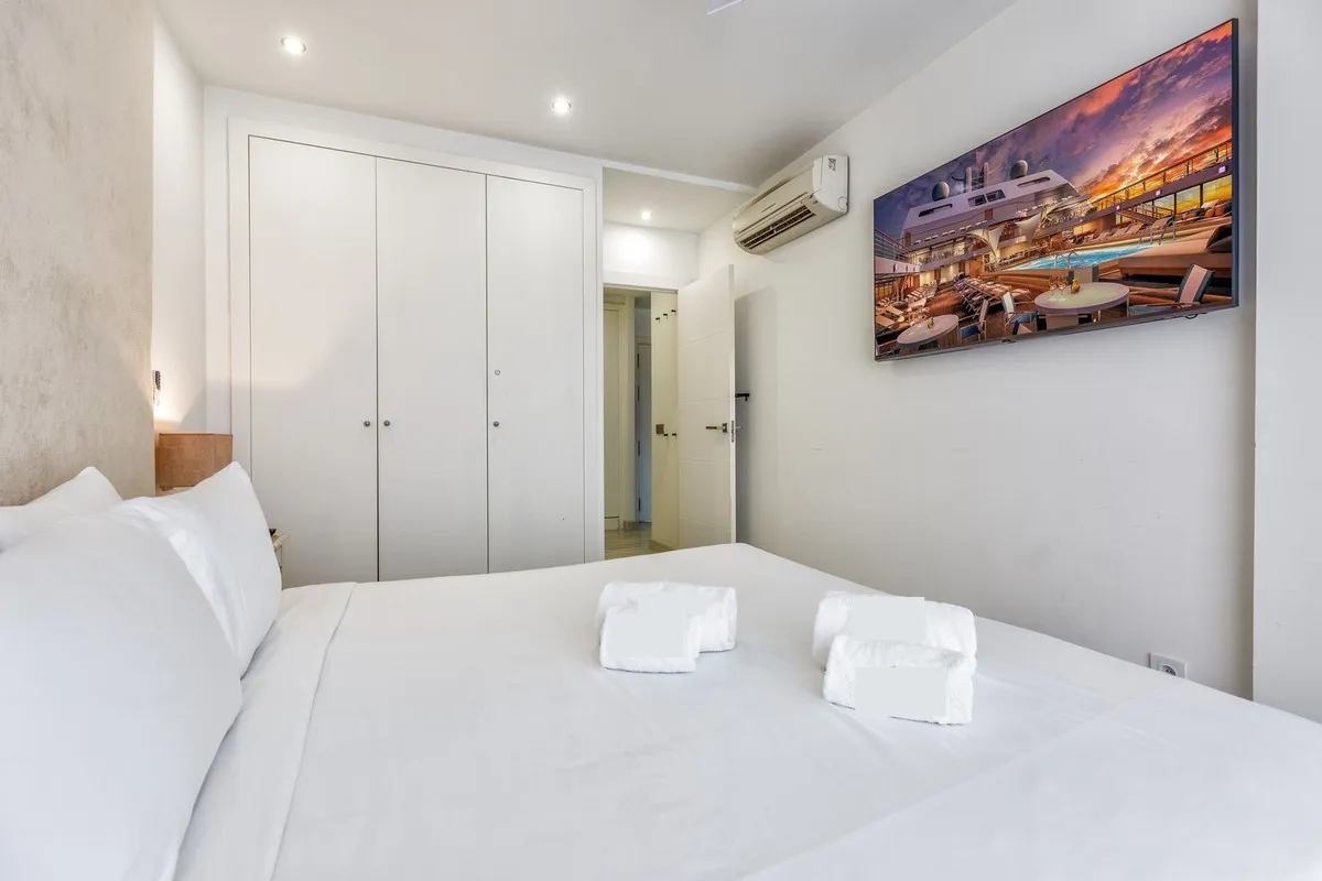 387c5e8c-082f-4c28-830d-6b891aa2846d