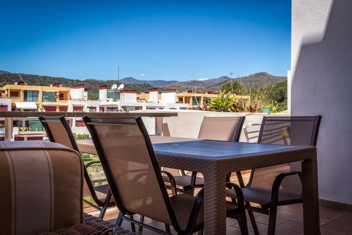 4d1cb074-e5d7-4246-a00e-d7869d365043