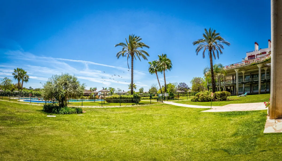 551d36cb-5ded-4cf7-933e-561c9311ef21