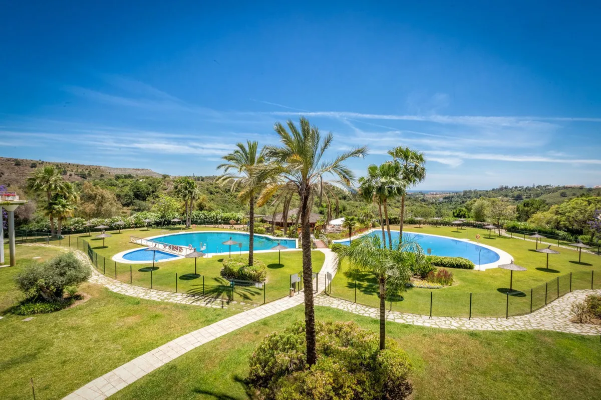 b66797b4-44b2-49fc-8735-63735ec54ac9