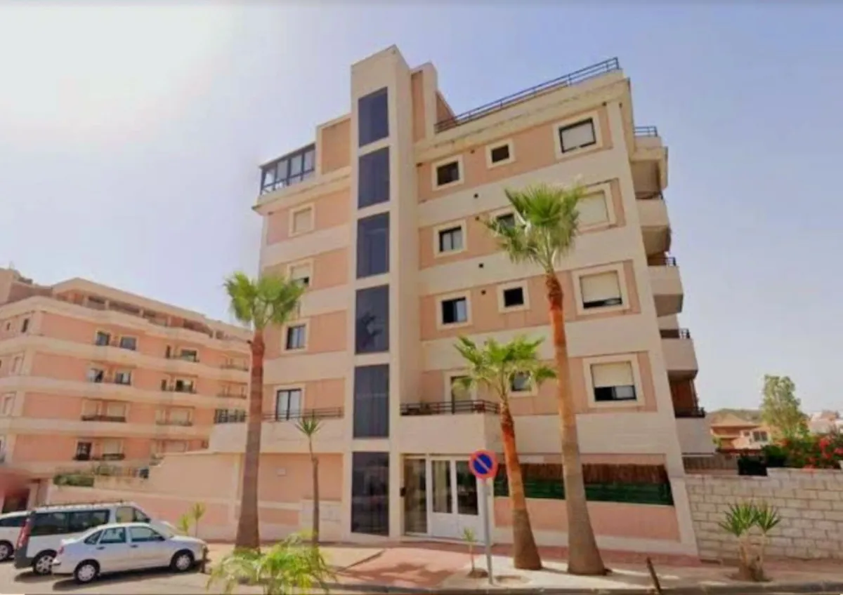 7faa4141-dfad-4c00-826f-a27da7bd3ef1