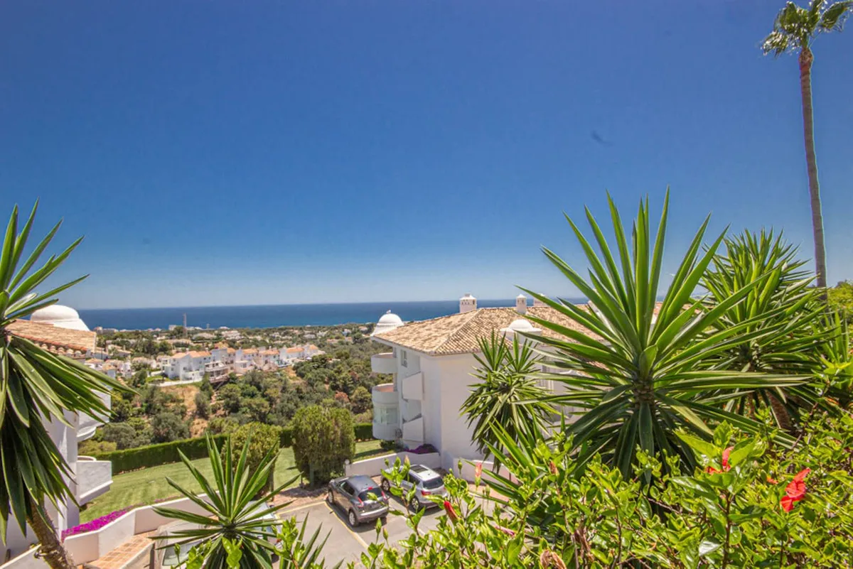 3418d2bd-bdb7-48e7-a7e1-cd0120bdc102