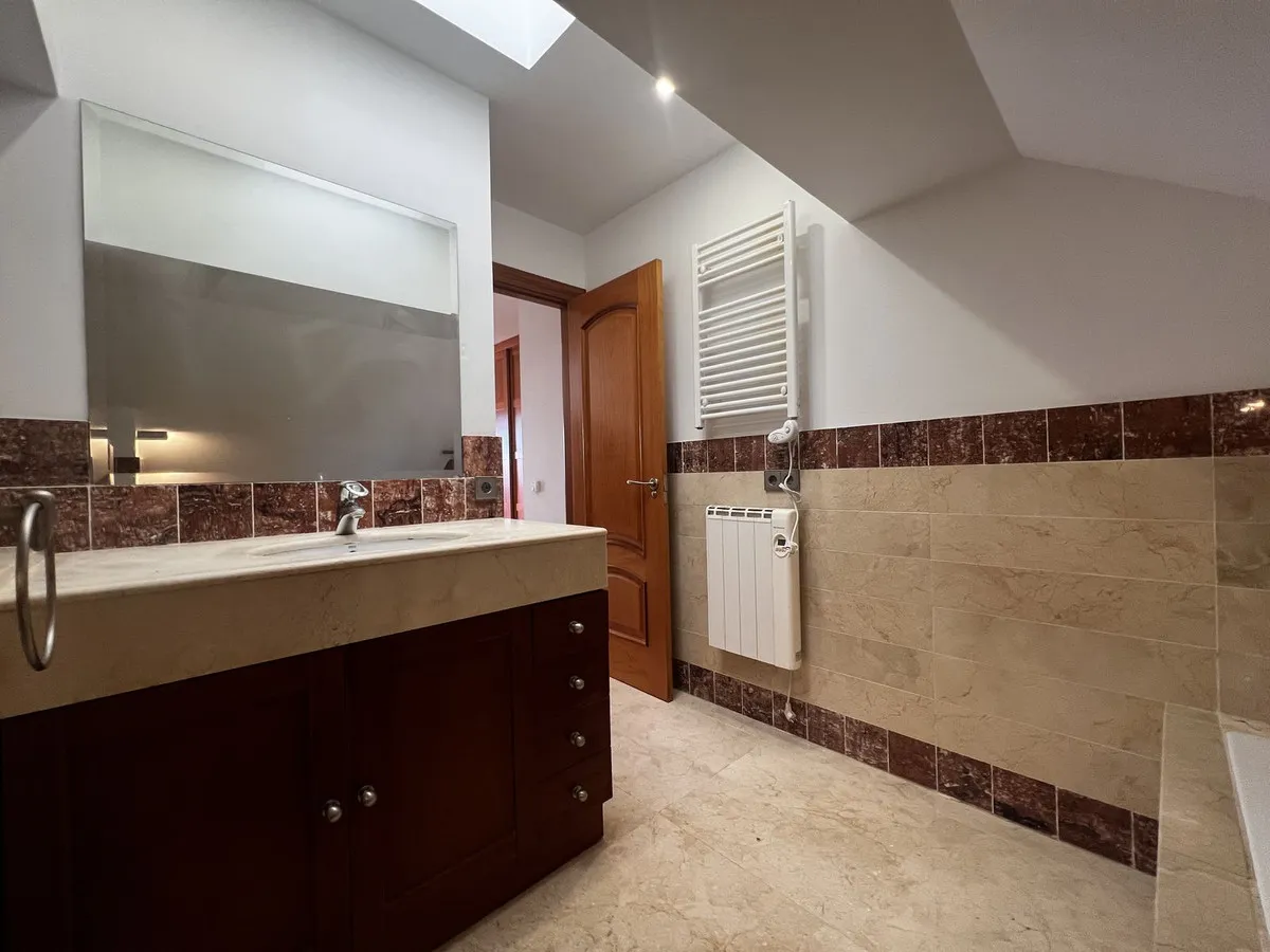 cdd1549a-79a5-4fc2-b6df-e3a0edfd2fb8