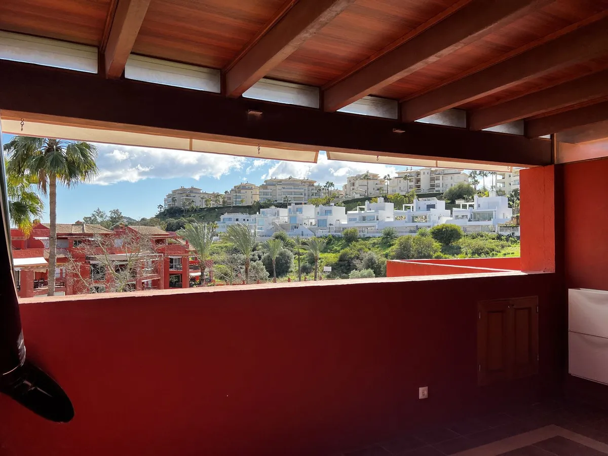 f4fa38ac-72ec-4191-a0d4-4e3b71772b3d