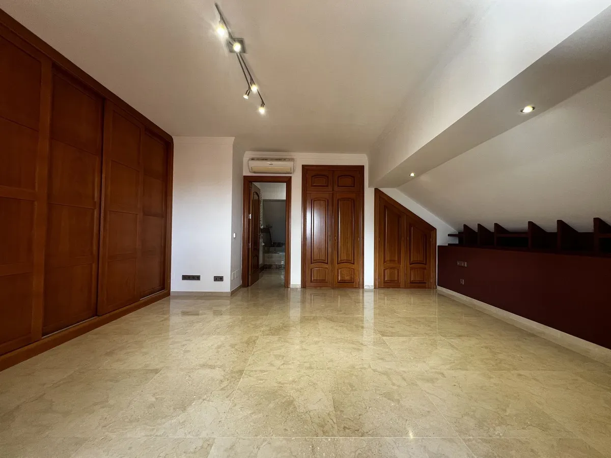 f6c6b8ea-8200-4430-9b3a-d27745f1fee1