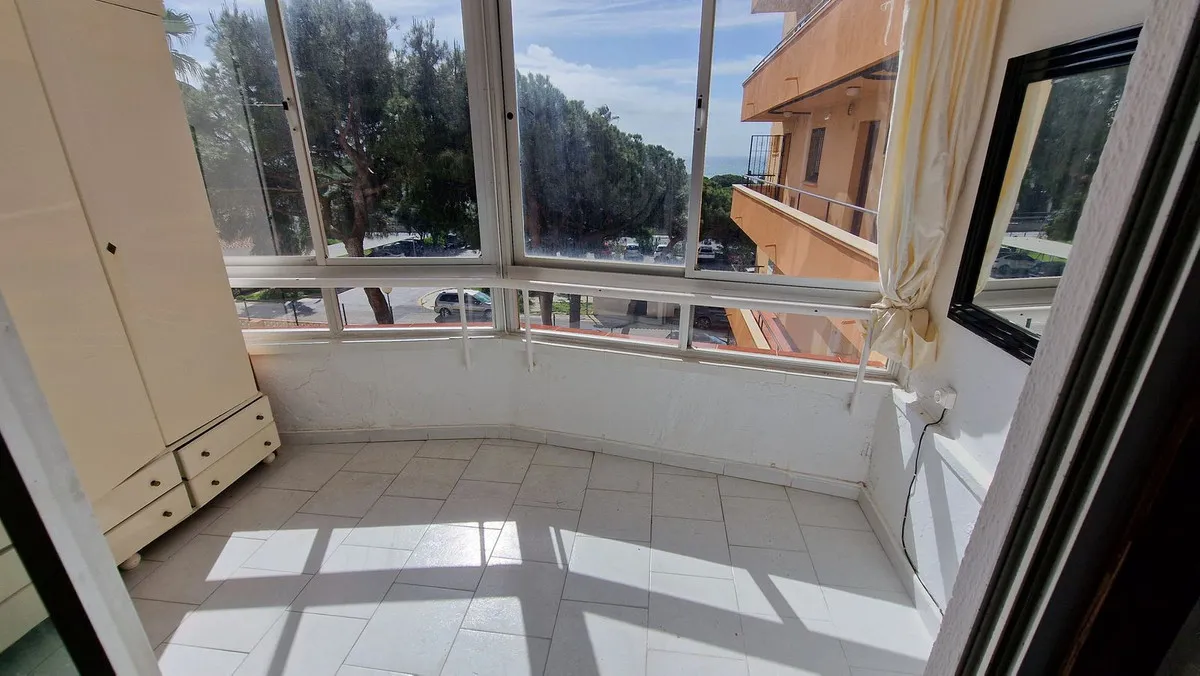 1214d2f2-8202-4516-bae9-afa5453d6d20