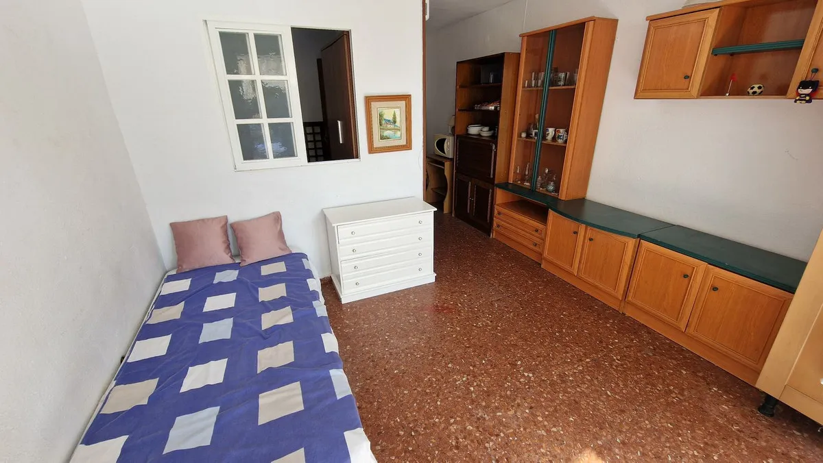 ececa0d8-e42c-4889-870f-c6f69444322f