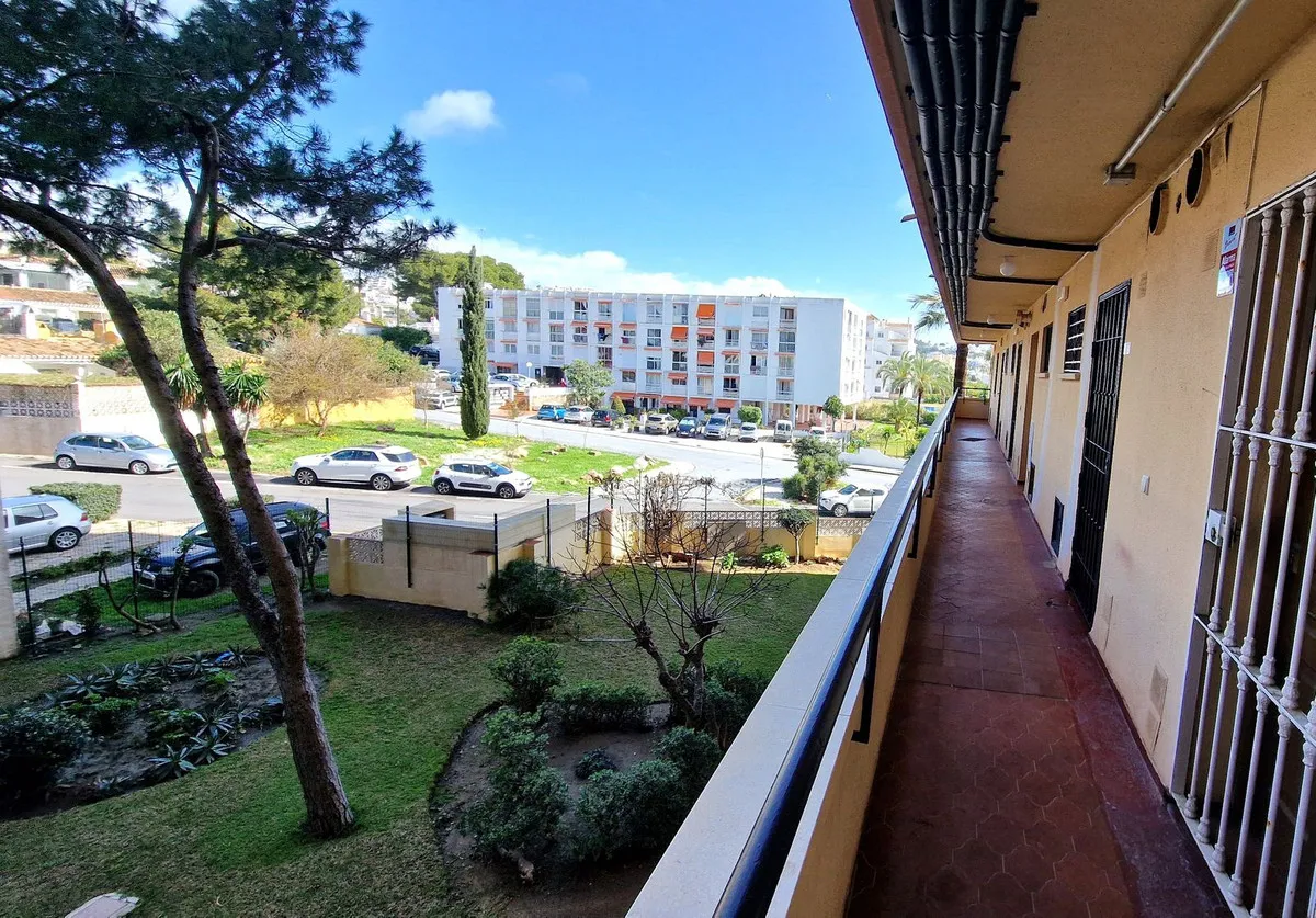 ef5280c8-11b2-42c3-be4d-413ecf83ebcd