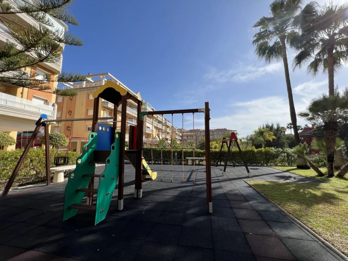 3579f8b9-1f21-4a63-9f4a-da5d1118fe8d