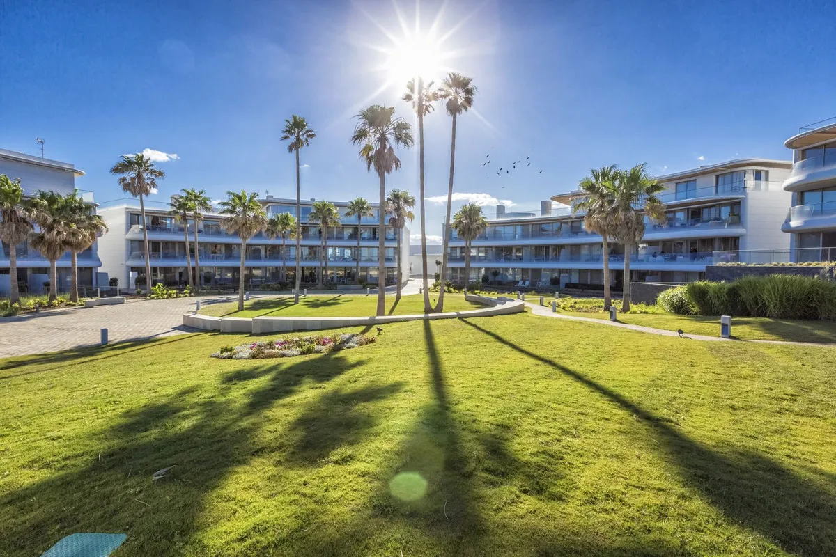 47aa1b2e-9d17-450b-b053-35d379f2a711