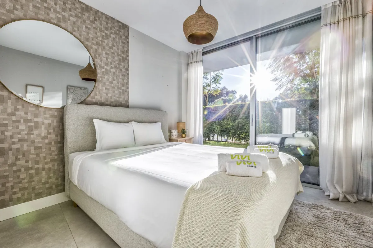 e5760dba-c420-4e8f-88e7-ac6d41d126e2