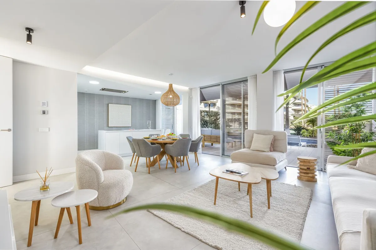 f539099f-285a-40b0-ba3f-71ad96460f33