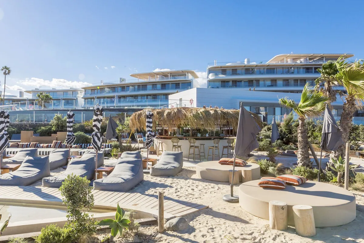 f607fb7b-8134-4be6-8676-62b1d4bb00b8