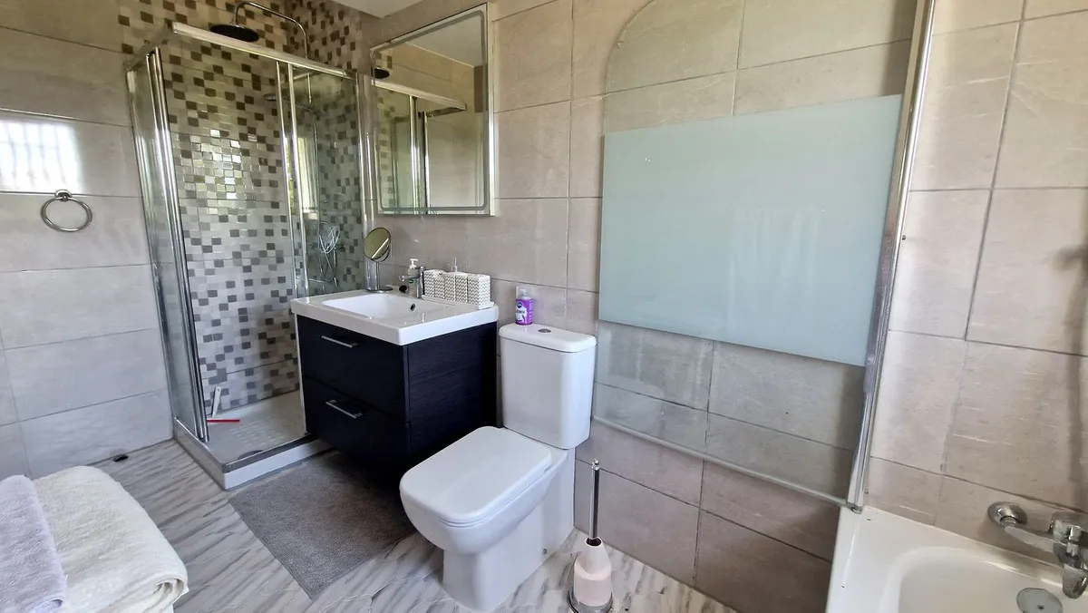 37d482bd-9966-4fad-866b-93af3b937a6e