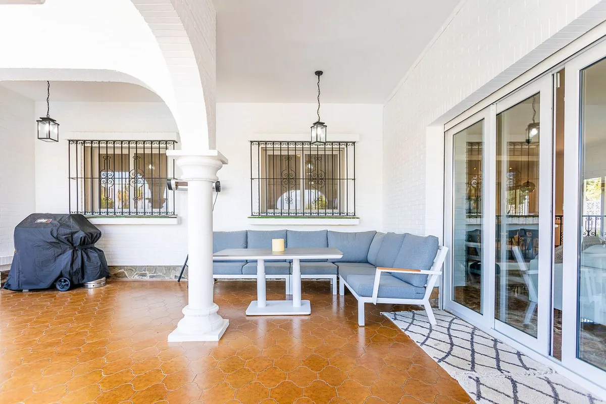 4b937b93-cd34-4578-b220-b51efba7c392