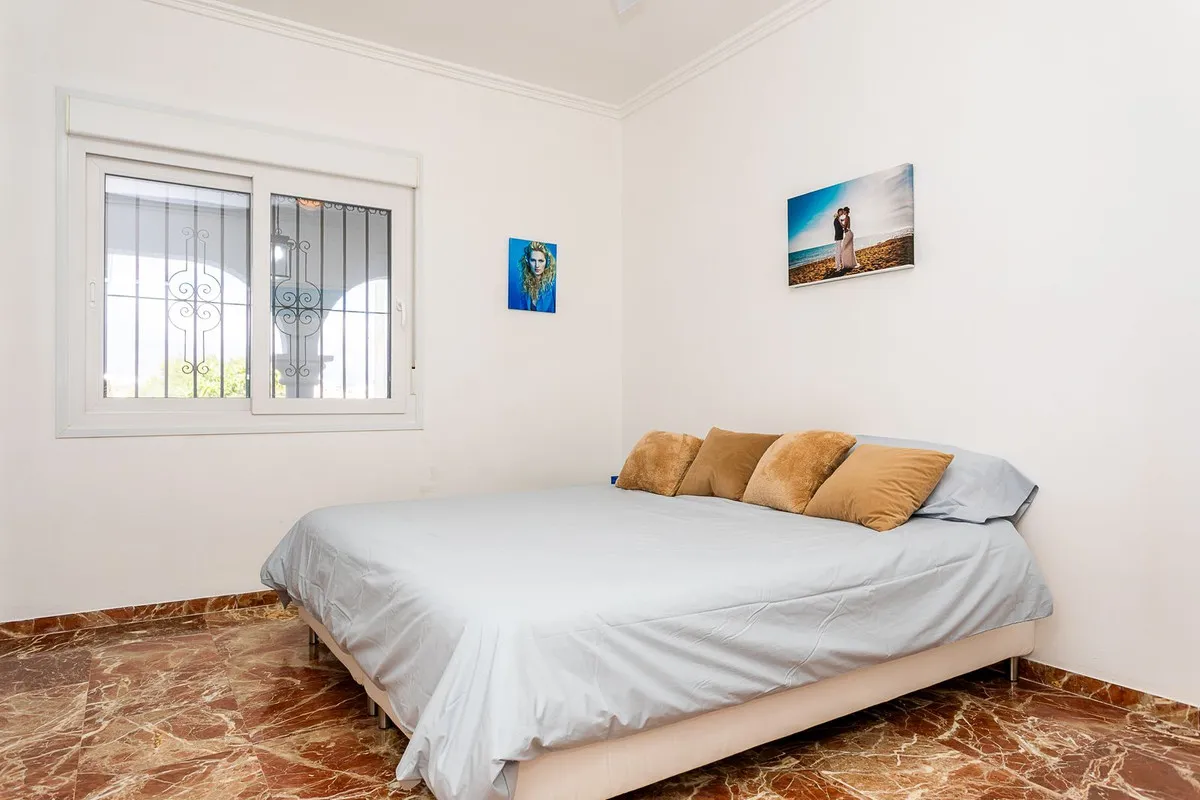 d12986ee-65a1-4897-876e-7e6bc31c4150