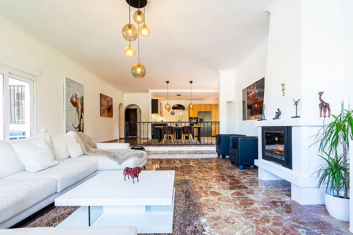 fdabc855-fb06-413c-9773-8468ea3aebda