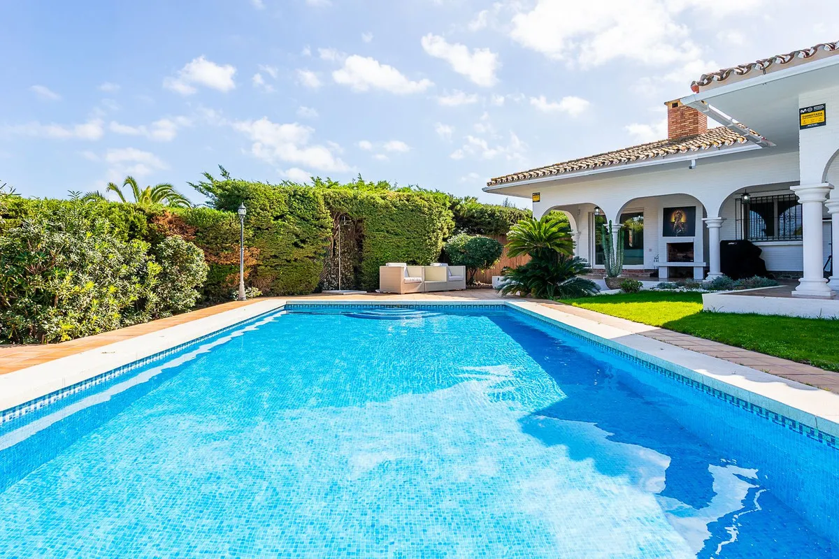 ff2bdcc4-38cf-43ad-b472-0e6271516630