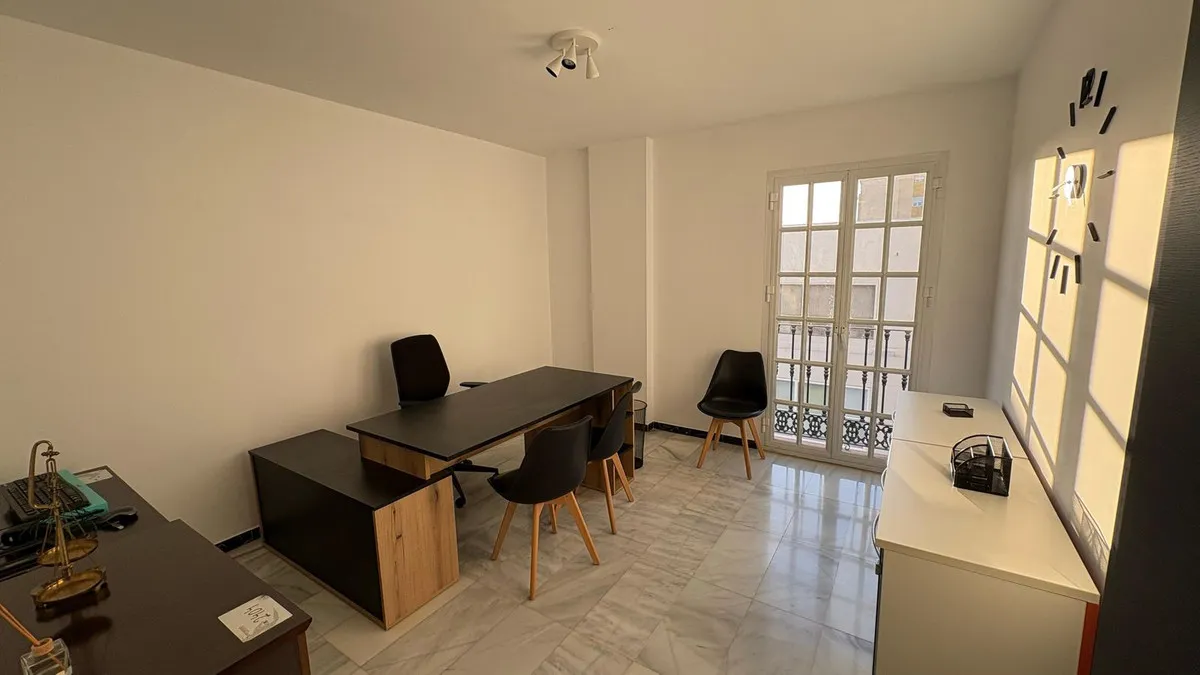 a11b8d0a-e6f3-4750-9da6-e6ebcc6a7319