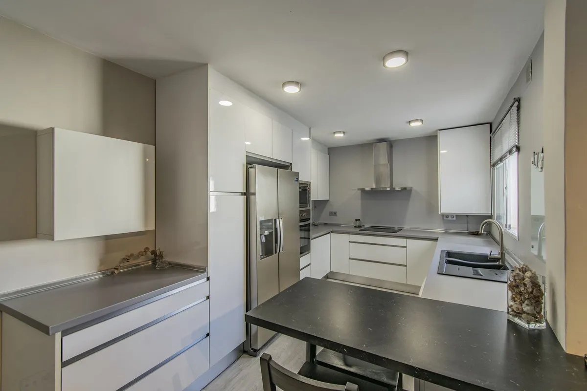 63f60c1e-c0a7-412b-8838-233ba8da0acc