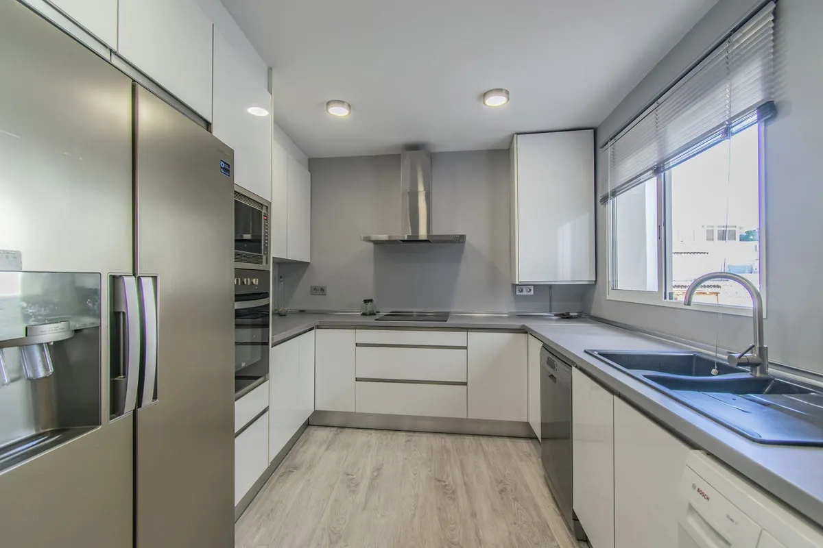 863433b4-9da6-4bfd-9451-e84479f850e2