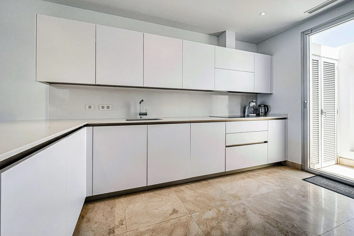 12f7eaf3-3244-4630-825d-9eafac67ad86